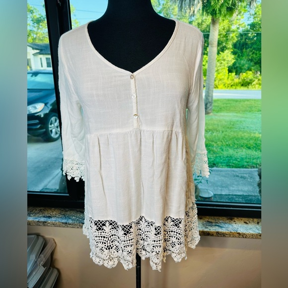 Umgee Ivory Tunic Cotton Blend Crochet Lace Trim Size Medium. - Picture 2 of 10